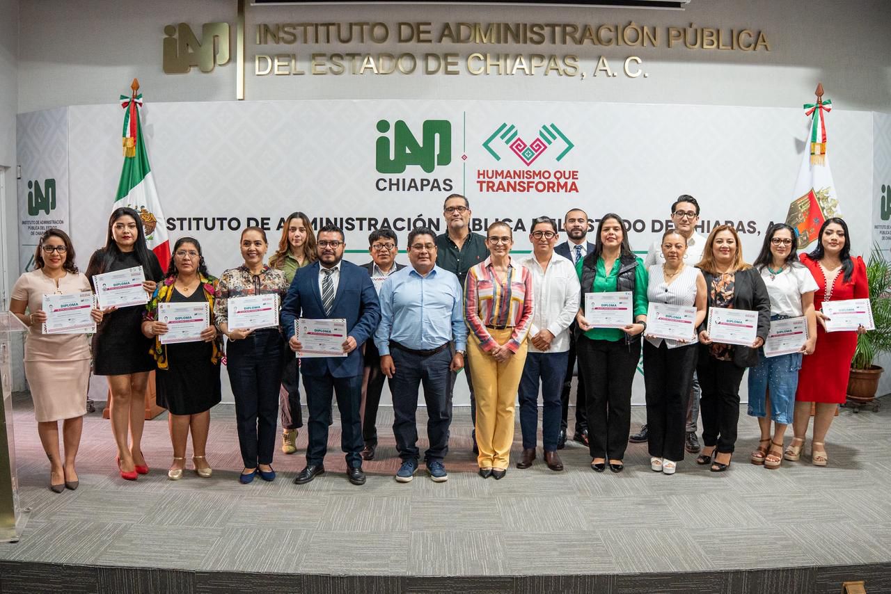 IAP Chiapas otorga 33 diplomas con RVOE en materia administrativa y financiera fortaleciendo el servicio público estatal y municipal