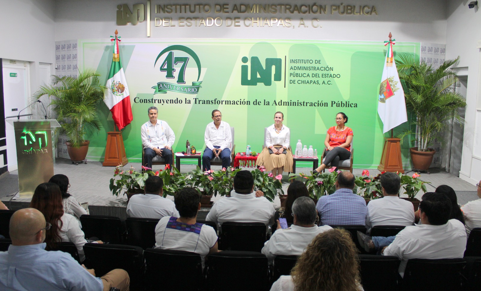 IAP Chiapas entrega 350 constancias del Diplomado en Buen Gobierno y Gestión Pública